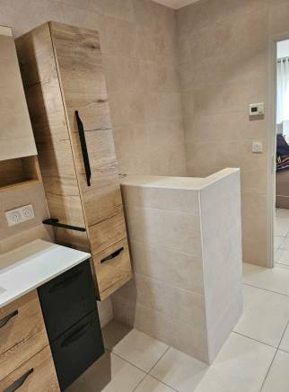 Douche moderne Montchanin