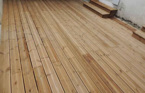 Réalisation d'une terrasse bois en sapin à Royan