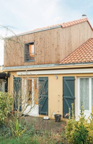 Surélévation de 20m² d'une maison à Bouguenais