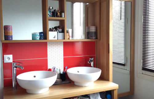 Salle de bain principale avec meuble doubles vasques