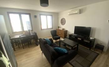 Salon rénové moderne La Maison Des Travaux Alès