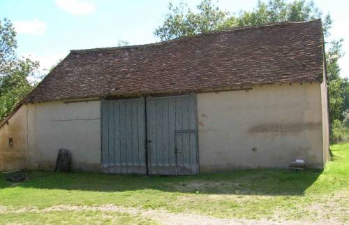 Destruction d'une vieille grange pour reconstruction à neuf à Veilleins (41)