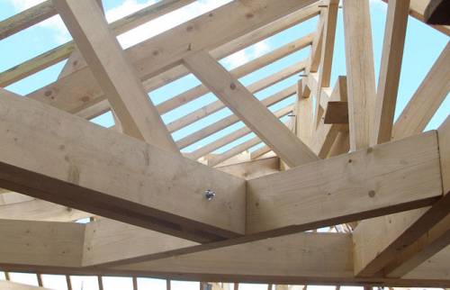 Saint-Brevin-les-Pins : une charpente sur-mesure pour une future chambre d’enfant 4