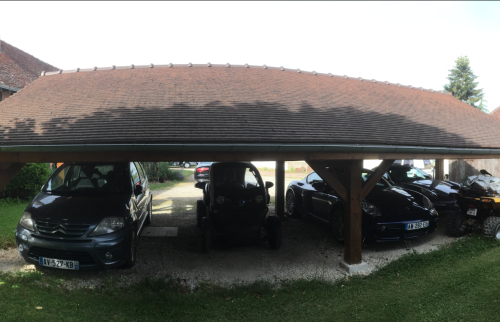 Carport en tuiles