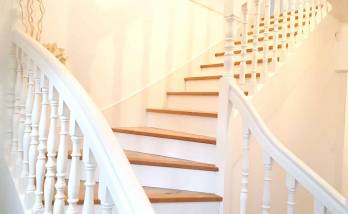 Un escalier un quart tournant à Saint Pair sur Mer