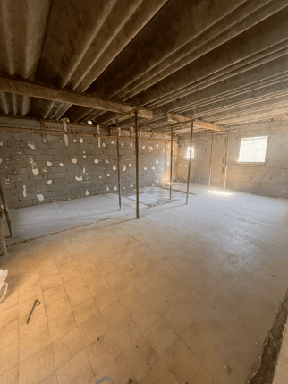 Reconstruction en cours après travaux de démolition de maison - Montélier 26120