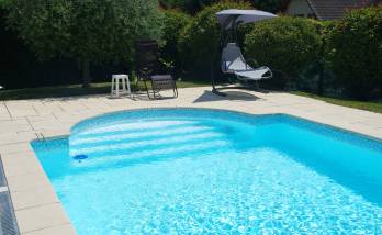 Escalier de piscine 