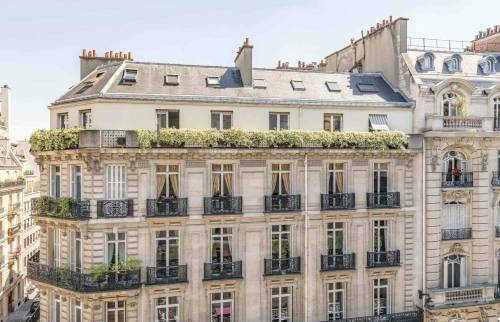 Rénover la façade d'un immeuble à Paris 8