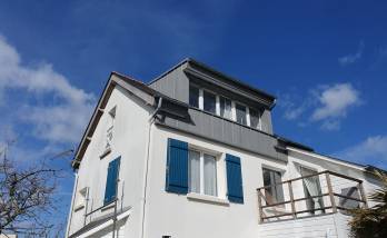 Rénovation de toiture en zinc terminée