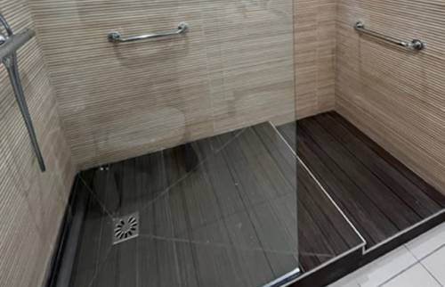 Le bac de douche à l'italienne