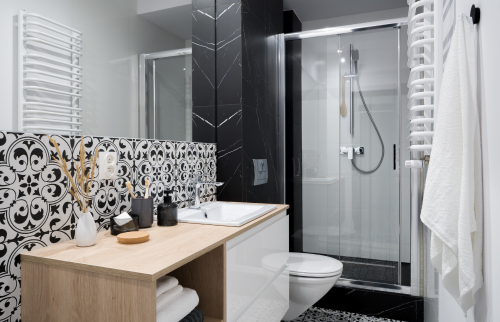 Rénovation de Petite Salle de Bain à Monts (37260) : Optimisation de l'Espace avec Style 