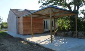 vue de l'entrée après travaux pour cette maison située à Vertou (44)