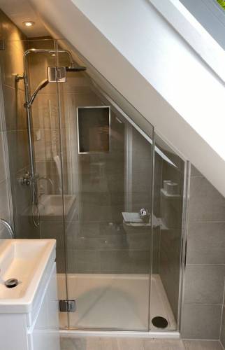 Salle d'eau sous combles à Cergy-Pontoise (95000)