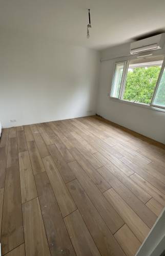 pose carrelage immitation parquet
