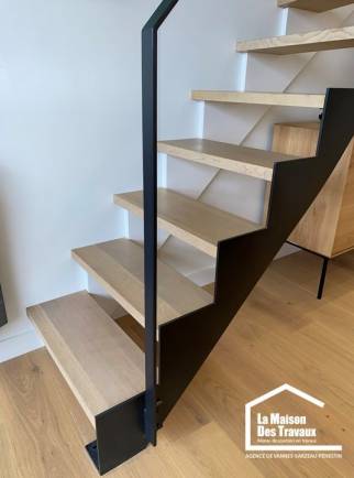 Rénovation d'un escalier en bois /métal dans le Golfe du Morbihan