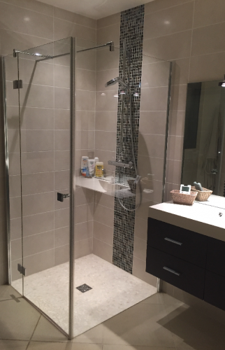 Installation de la nouvelle douche