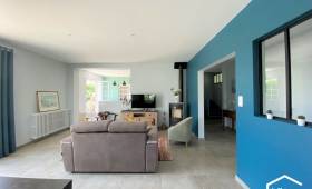 Rénovation moderne d'un salon et salle à manger à Damgan 56750