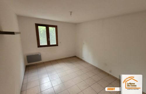 La Maison des Travaux Moûtiers, courtier rénovation Albertville, portes intérieures rénovées, projet rénovation Savoie, appartement modernisé Albertville