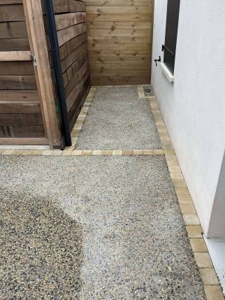 Construction de cour extérieure