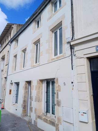 Restauration de façade ancienne en Charente-Maritime