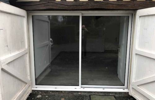 Pose de fenêtre à Trouville