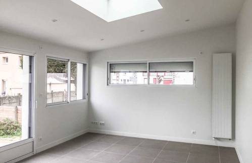 Vue intérieure de l'extension - architecte 44, bureau d'étude 44, maçon 44, plaquiste 44, peintre 44, carreleur 44, plombier 44, électricien 44, cuisiniste 44, charpentier 44, couvreur 44