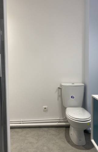 Salle de bain contemporaine La Maison des Travaux Rouen 2
