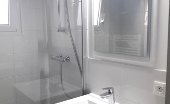Salle de bain entièrement rénovée