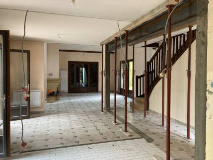 Maçonnerie : ouverture dans un mur porteur pour ouvrir la cuisine sur le séjour, villa à Saint Didier au Mont d'Or (69370)