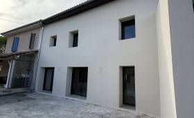 Façade de maison avec enduit à la chaux - Alixan 26300