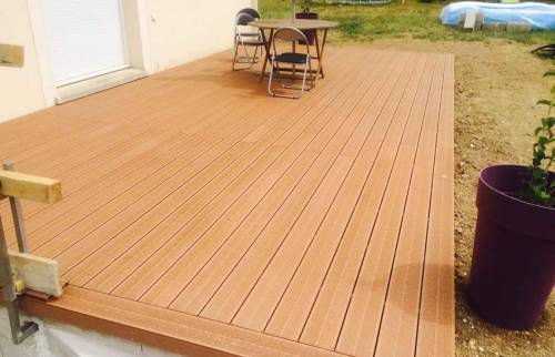 Terrasse en bois composite en Seine et marne
