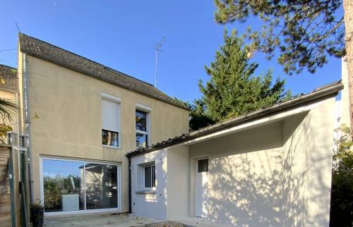 Après travaux d'extension de maison et rénovation menuiseries