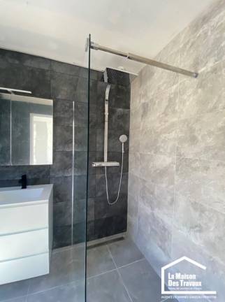 Création d'une salle de bain dans une suite parentale à ARZON 56640