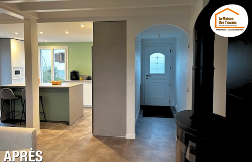 travaux maison Vulbens, rénovation séjour lumineux, carrelage moderne, La Maison des Travaux, rénovation plafond design