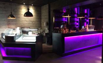 Rénovation d'un bar à Deauville