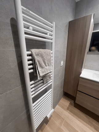 Pose de sèche serviettes Fréjus