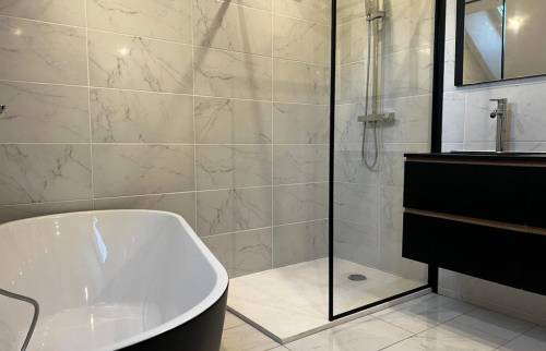 Rénovation d'une salle de bain près de Mouxy