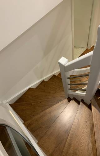 Escalier bois inox à Village Neuf