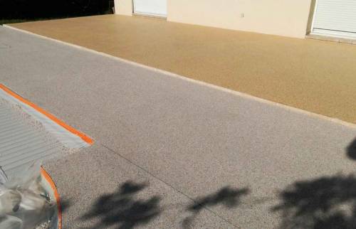 Terrasse et Plage de Piscine - Lyon / Décines