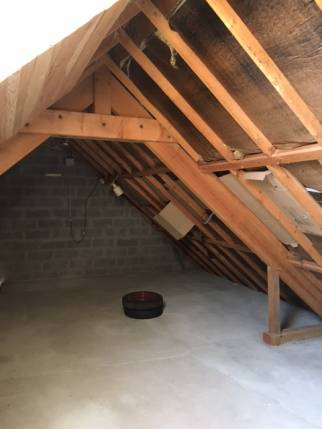 Charpente apparente avant travaux de rénovation et d'aménagement - Nantes 44