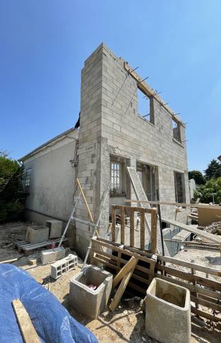 Surélévation et extension d'une maison à Neuilly-sur-Marne 