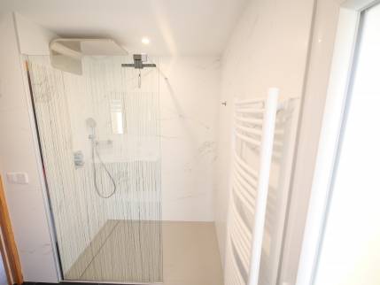 Création de salle de bain - robinetterie de douche italienne - Nantes 44