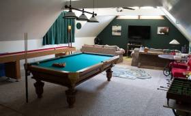 Aménagement d'une salle de jeux dans des combles, à Crach - La Maison Des Travaux Vannes Auray Carnac