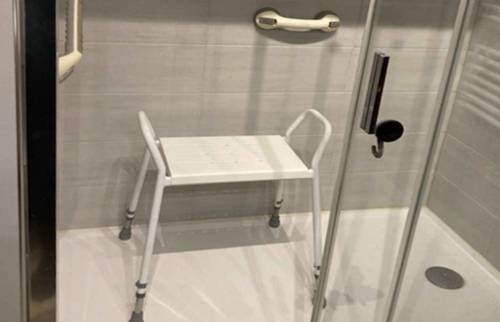 salle-de-bain-douche-handicap