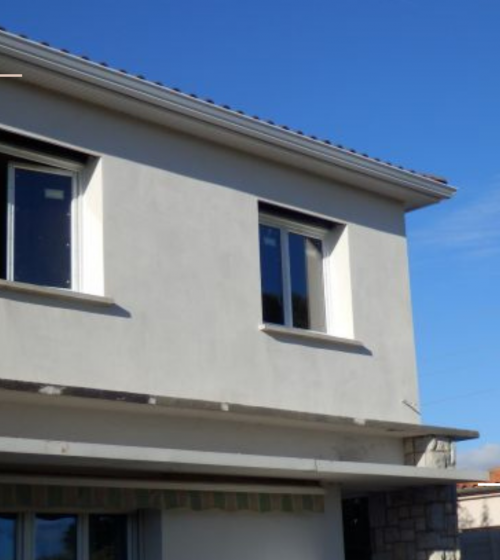 Rénovation de Façade avec Crépi près de Sainte-Maxime : Guide Complet