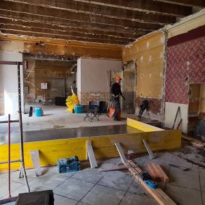 salle d’attente design et fonctionnelle dans un cabinet à Alès – projet Igor Oriol