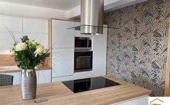 Mur avec papier peint