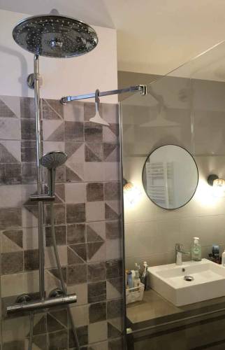 Rénovation de salle de bains en Loire-Atlantique - douche à l'italienne et vasque