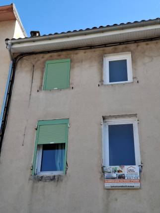 Travaux de menuiserie avec installation de fenêtres en PVC - Ambérieu-en-Bugey 01500