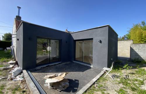 C'est l'audace qui a été retenu, tranché avec l'aspect extérieur de la fermette 